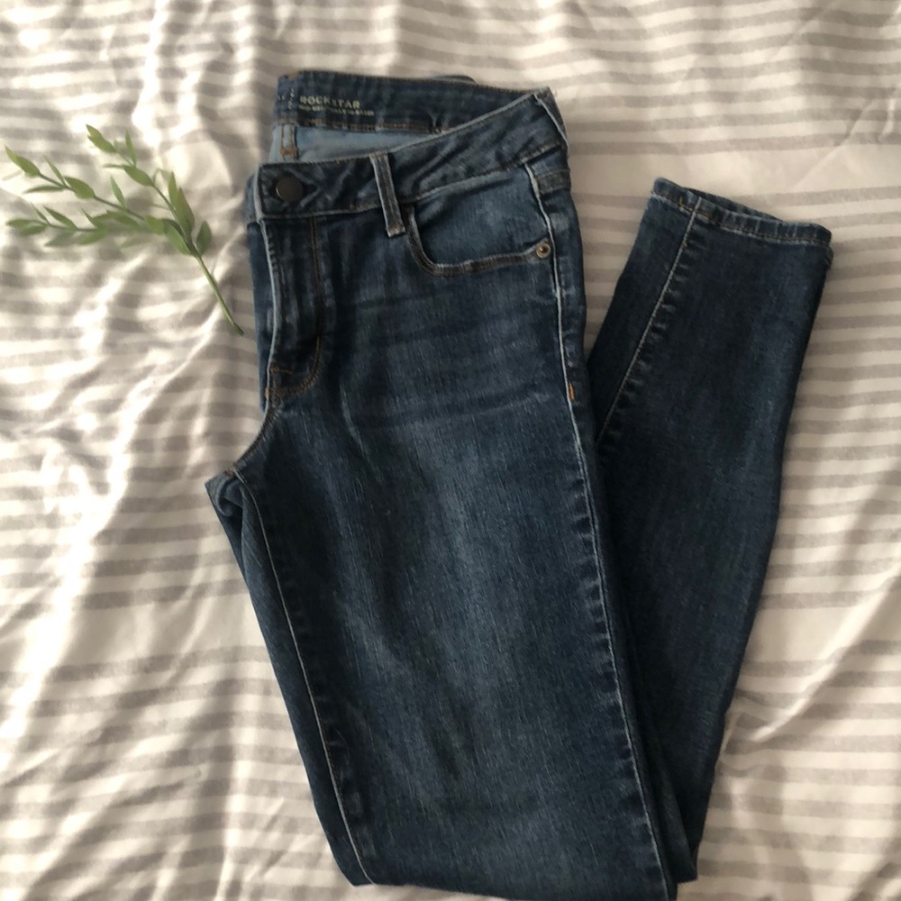 Old Navy rockstar super skinny jeans